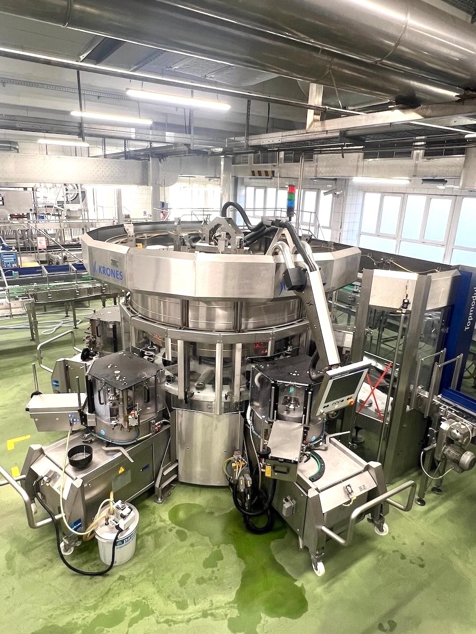 SIDEL-KRONES-KHS-PET-fréza-syrup-pokoj