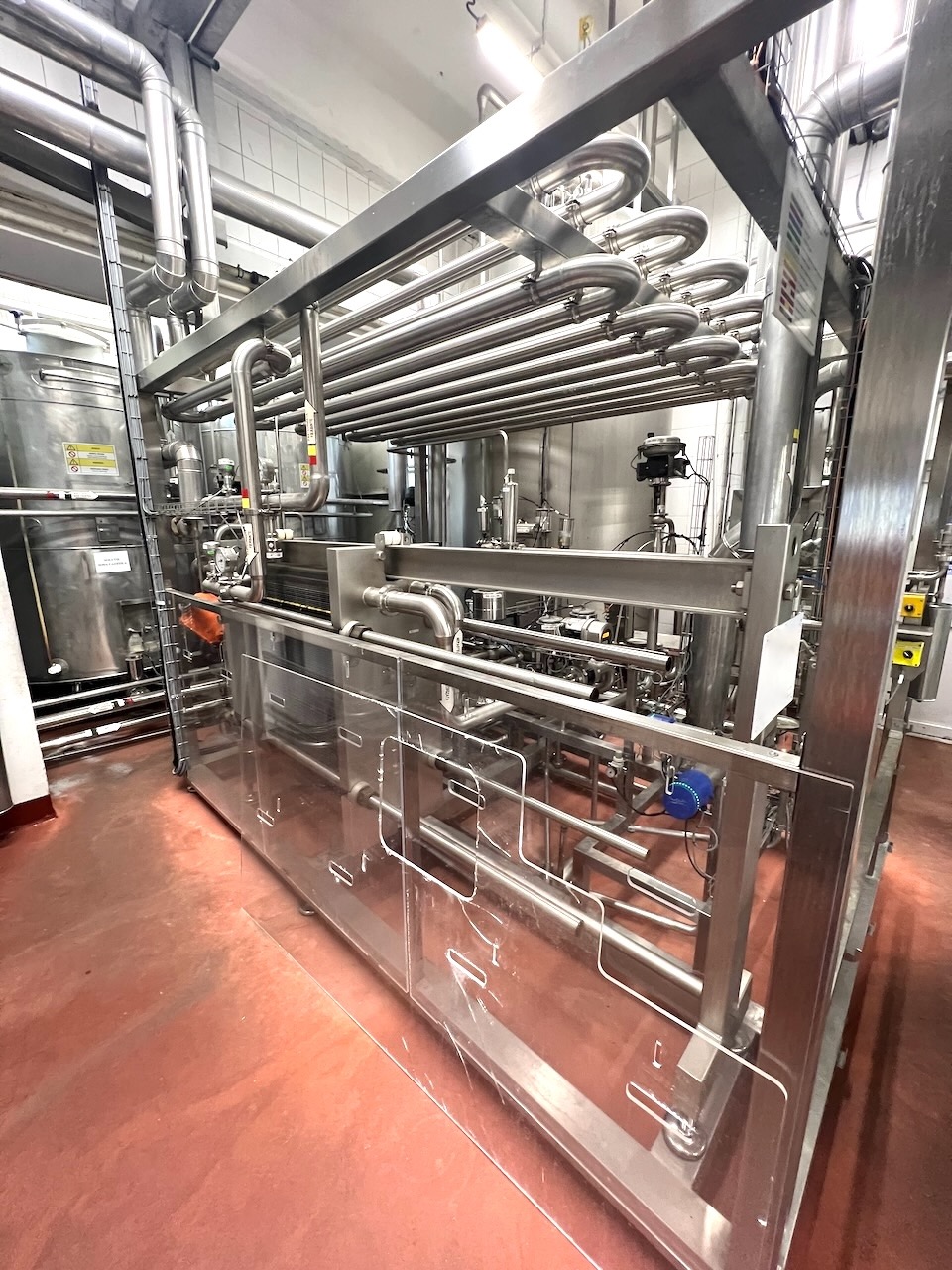 SIDEL-KRONES-KHS-PET-fréza-syrup-pokoj