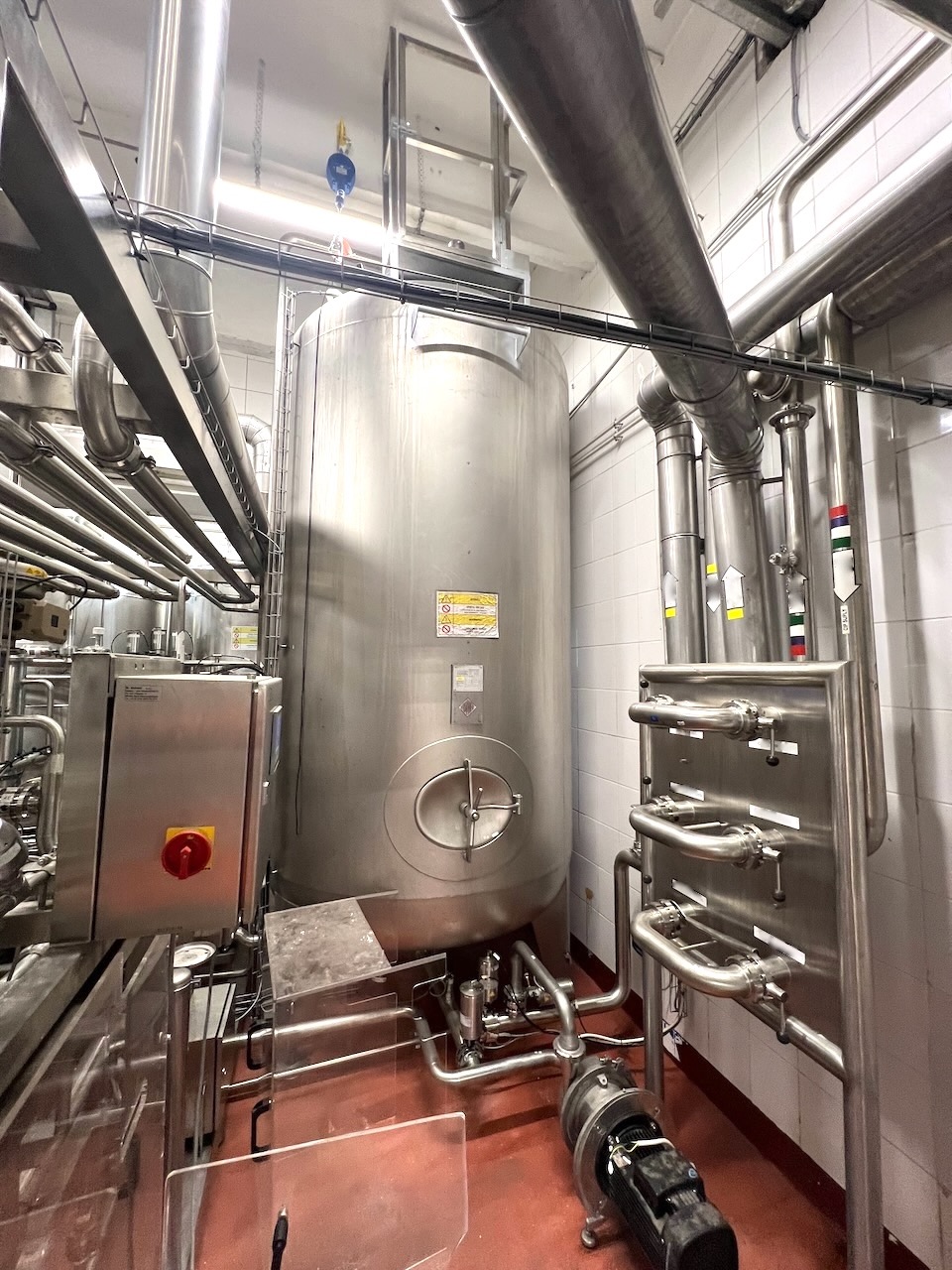 SIDEL-KRONES-KHS-PET-fréza-syrup-pokoj