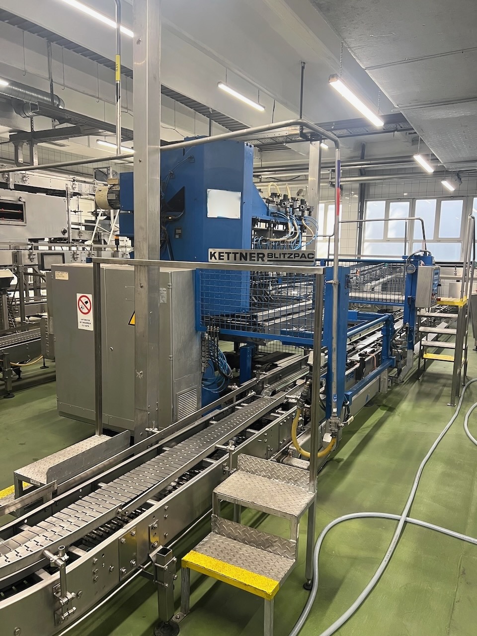 SIDEL-KRONES-KHS-PET-fréza-syrup-pokoj