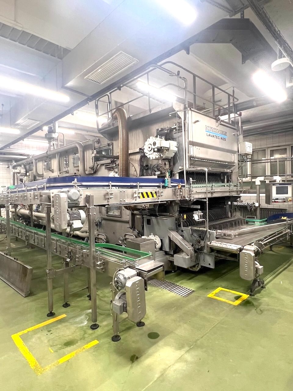 SIDEL-KRONES-KHS-PET-fréza-syrup-pokoj