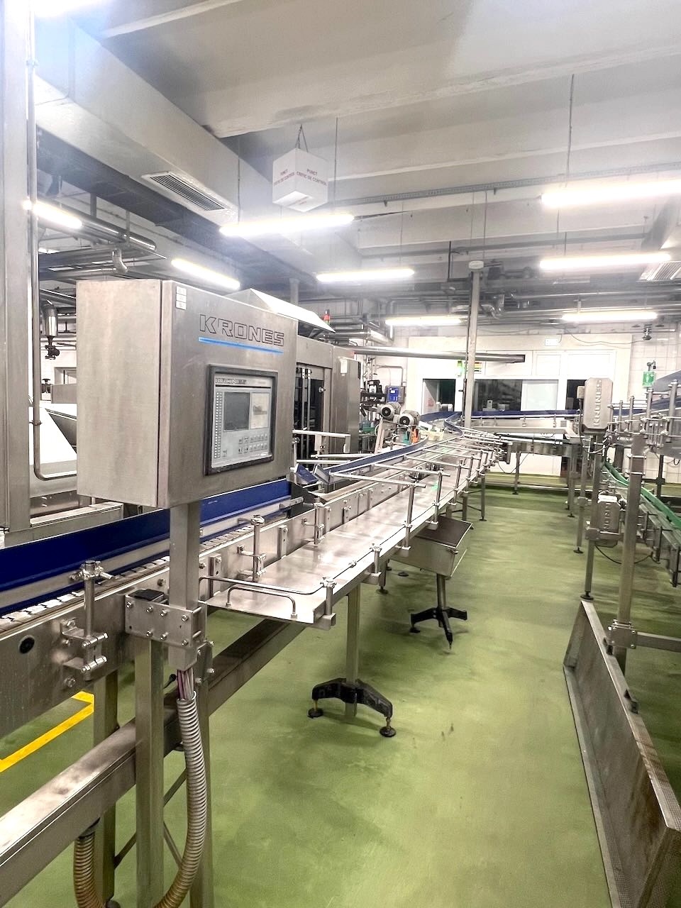 SIDEL-KRONES-KHS-PET-fréza-syrup-pokoj