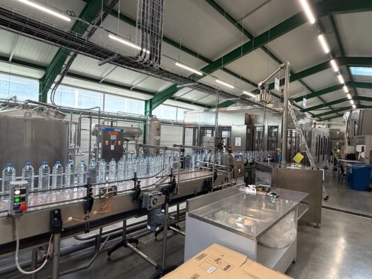 SIDEL-KRONES-KHS-PET-blow-moulder-syrup-room