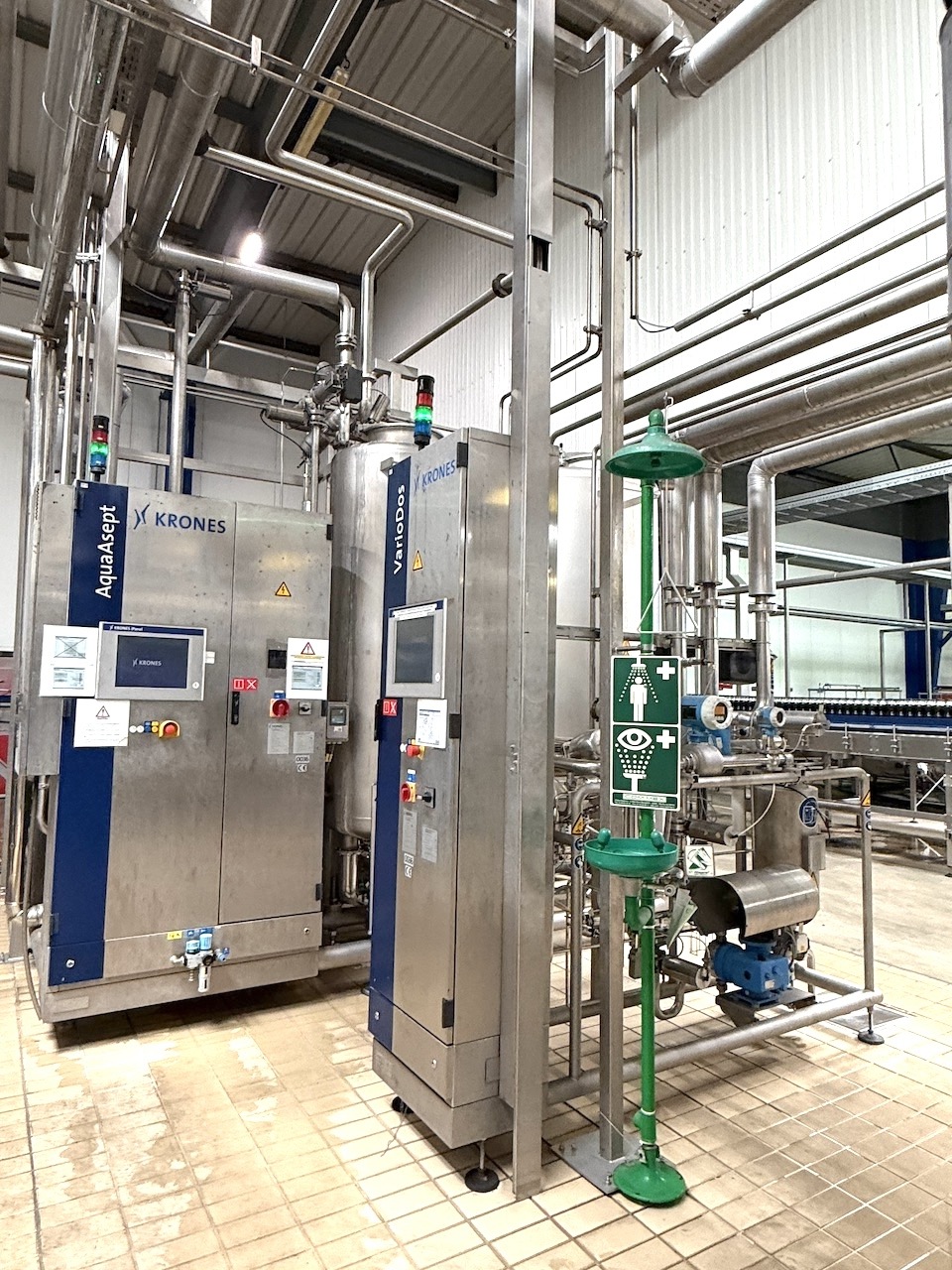 SIDEL-KRONES-KHS-PET-blow-moulder-syrup-room