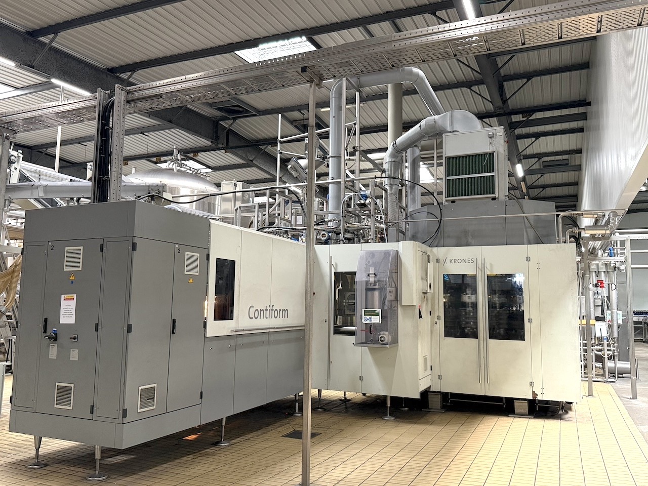 SIDEL-KRONES-KHS-PET-blow-moulder-syrup-room