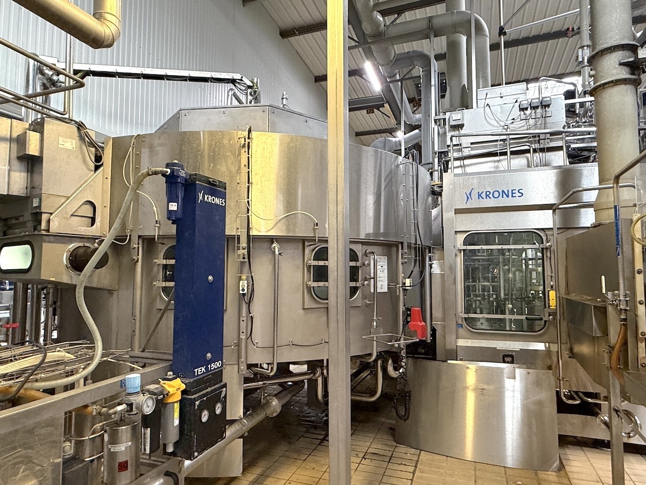 SIDEL-KRONES-KHS-PET-blow-moulder-syrup-room