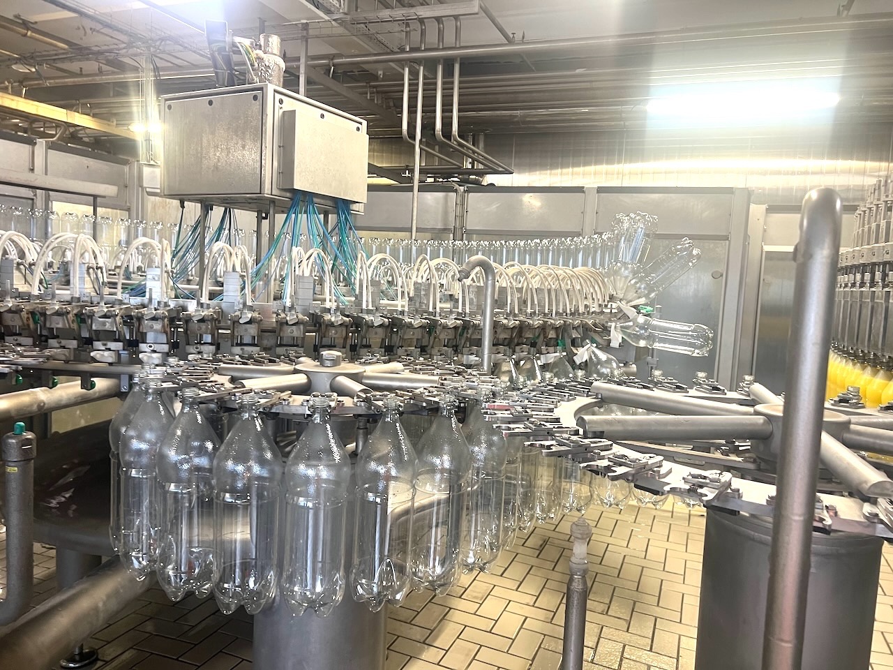 Krones-SIDEL-KHS-filler-labeller-tunnel-pasteuriser