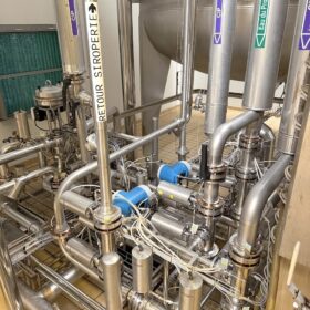 SIDEL-KRONES-KHS-PET-blow-moulder-syrup-room
