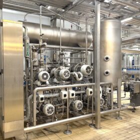 SIDEL-KRONES-KHS-PET-blow-moulder-syrup-room