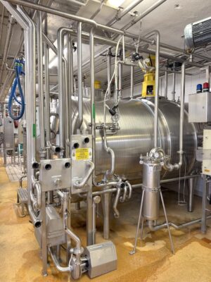SIDEL-KRONES-KHS-PET-blow-moulder-syrup-room