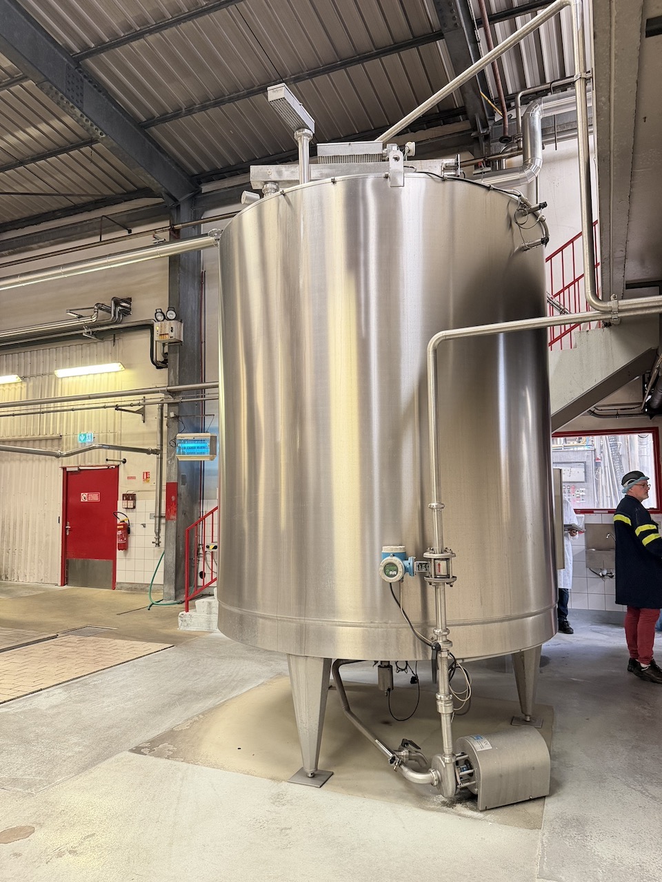 SIDEL-KRONES-KHS-PET-blow-moulder-syrup-room